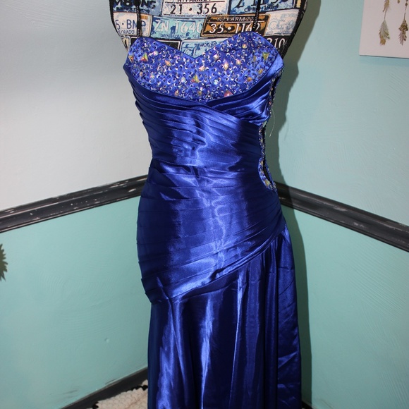 NWT Royal Blue Peek a Boo Prom Dress - Picture 1 of 6